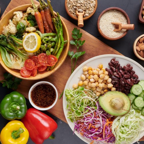 Alimentazione Equilibrata per Anziani: Nutrizione e Benessere in Età Avanzata